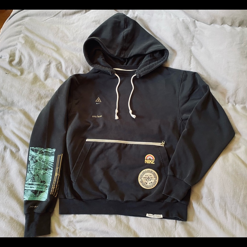 Nike dry fit hoodie black S